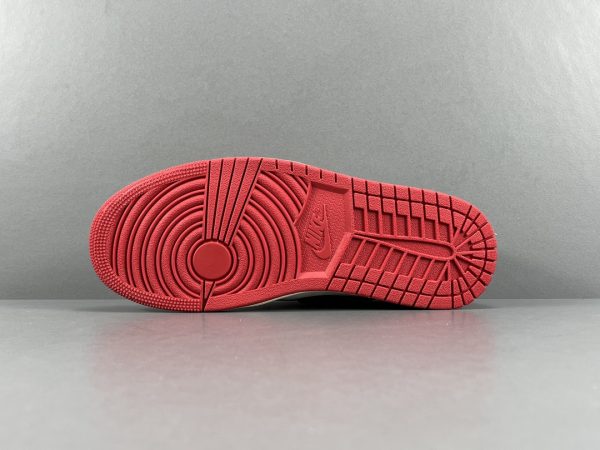 Trophy Room x Air Jordan 1 Low OG＂Away - Image 8
