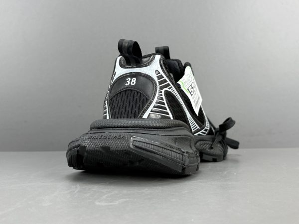 3XL - Image 5