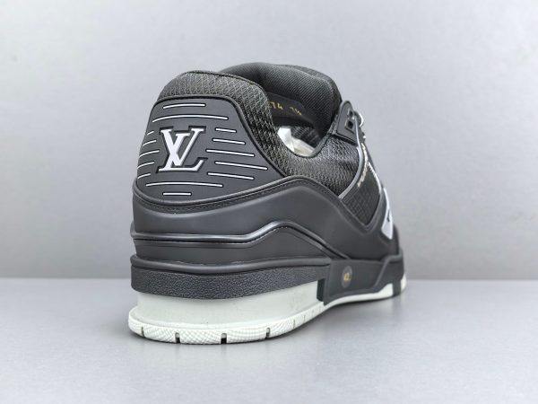Trainer - Image 5