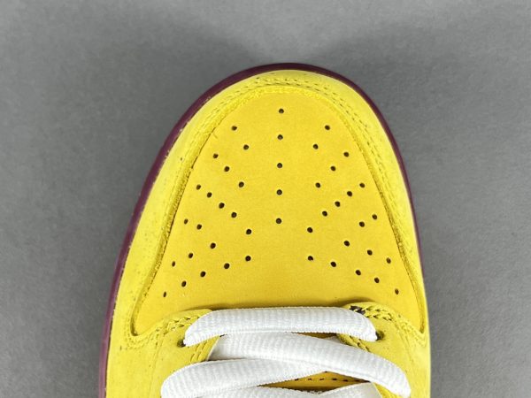 Nike SB Dunk Low  Yellow Lobster - Image 11