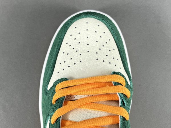 Nike DUNK SB Low  Pr0 ＂Legion Pine ＂ - Image 9