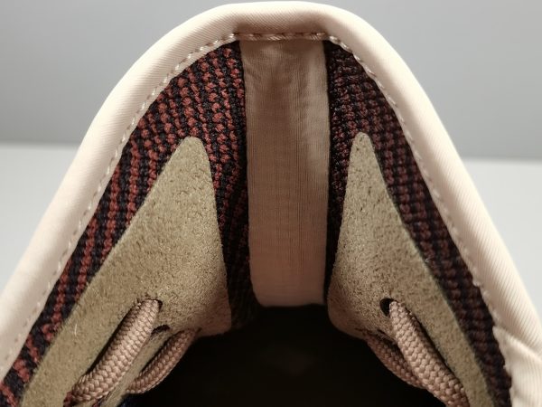 Yeezy Boost 350 V2 ‘Fade’ - Image 12