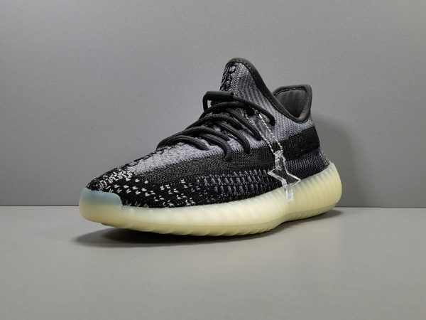 Yeezy Boost 350 V2 ‘Carbon’ - Image 3