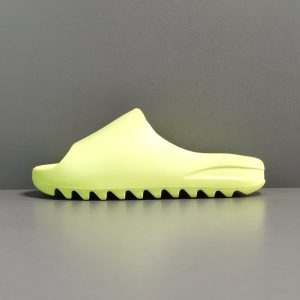 Yeezy Slide ‘Glow Green’