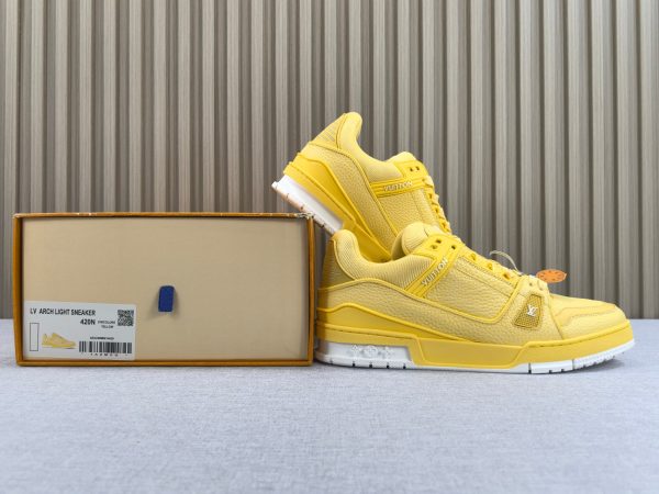 Trainer - Image 12