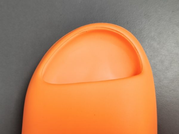 Yeezy Slides ‘Enflame Orange’ - Image 7