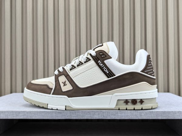 Trainer - Image 2