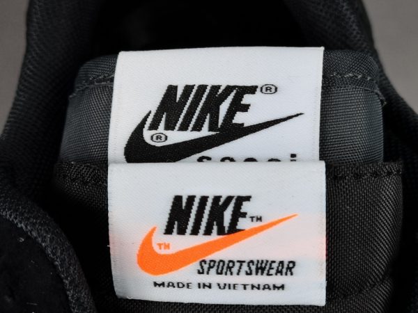 Sacai x NiKe VaporWaffle ＂Black and Gum ＂ - Image 10