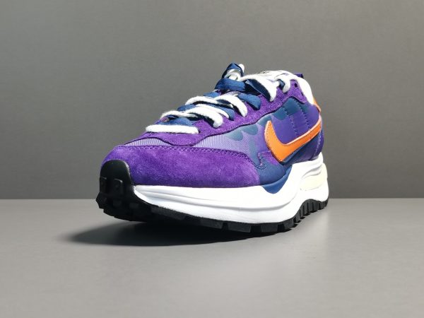 Sacai x NK VaporWaffle ＂Dark leis＂ - Image 3
