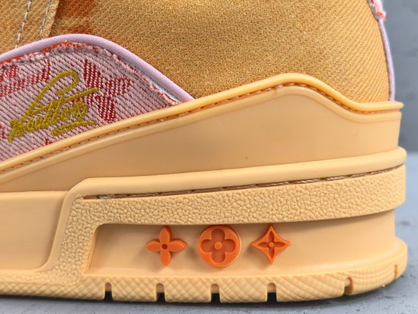 Trainer - Image 13