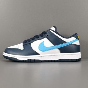 NIKE DUNK LOW P