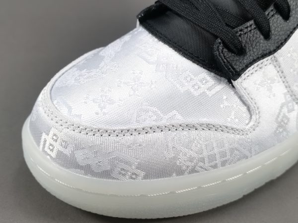 Fragment Design x CLOT x Nike Dunk Low - Image 10