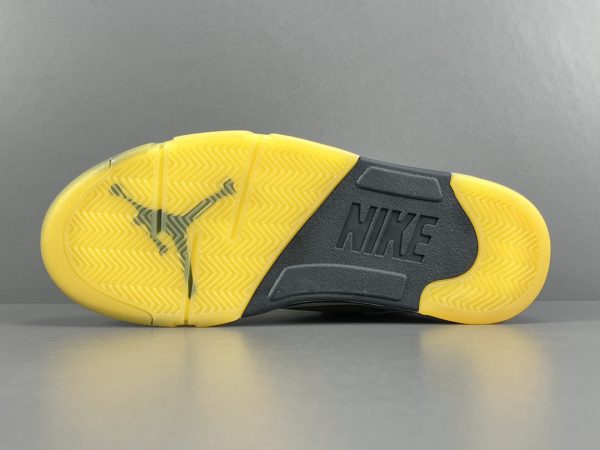 A MA MANEERE x Jordan  Air Jordan 5 “Photon Dust ＂ - Image 8