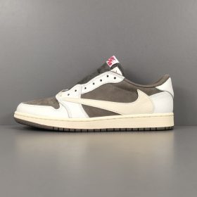 Travis Scott  x Air Jordan 1 Low OG ＂Reverse Mocha ＂