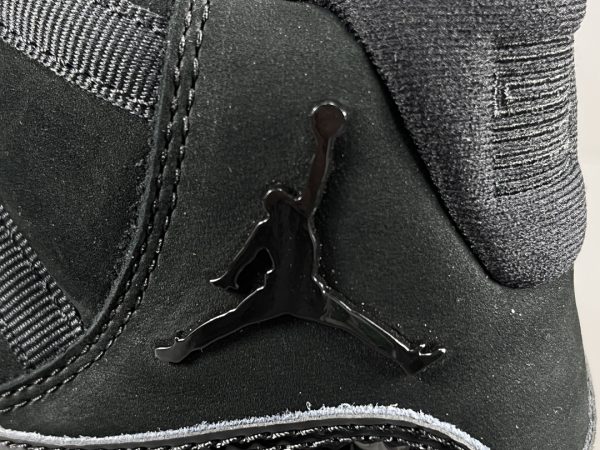 Air Jordan 11 retro cap and gown - Image 13