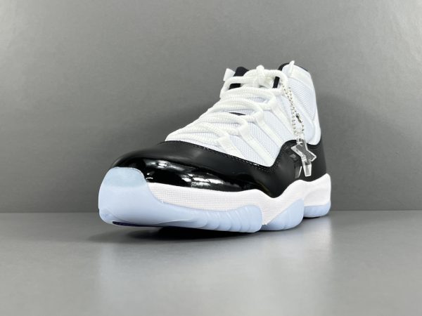 Air Jordan 11 Concord （2018) - Image 3