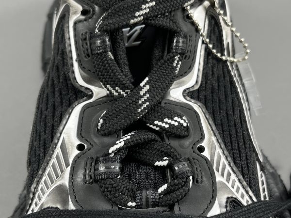 3XL - Image 11
