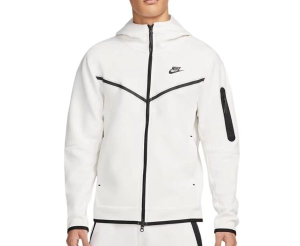Nike Sportswear Tech Fleece Hoodie - Image 4