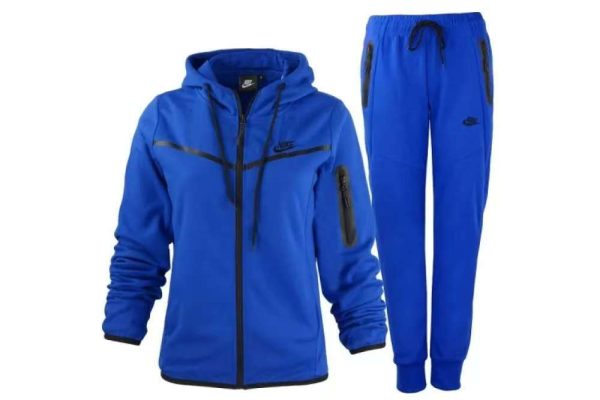 Nike tech sweatsuit Blue