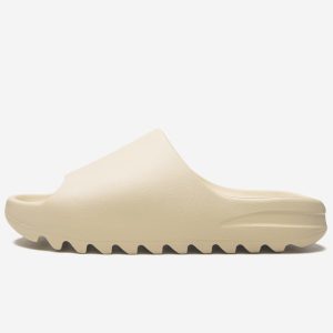Yeezy Slides ‘Bone’ 2022
