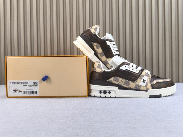 Trainer - Image 12