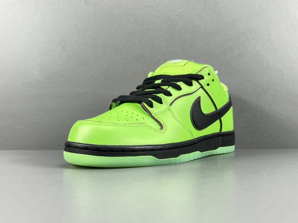 The Powerpuff Girls  x Nike DUNK SB Low - Image 3