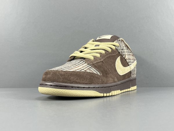 Nike DUNK SB Low  Tweed - Image 3