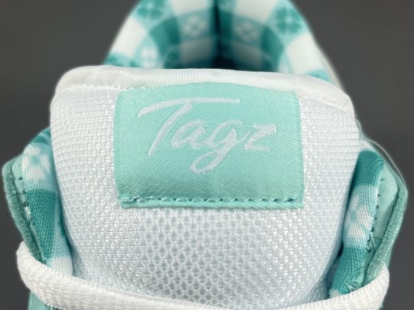 Concepts x NK SB Dunk Low - Image 11