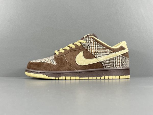 Nike DUNK SB Low  Tweed - Image 2