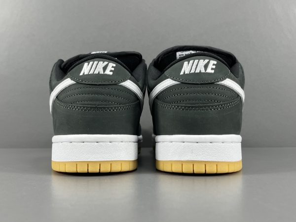 Nike DUNK SB Low  pro iso “black gum “ - Image 7