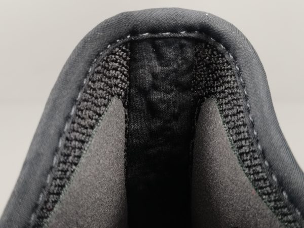 Yeezy Boost 350 V2 Onyx - Image 11