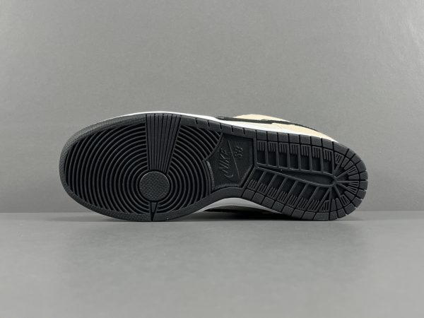Albino - Image 8