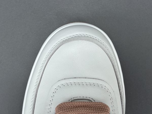 24p - Image 9