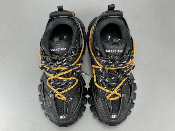 Track 1.0 - Image 4