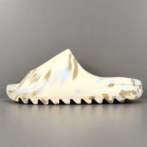 Adidas originals  Yeezy Slide “MX Cream “