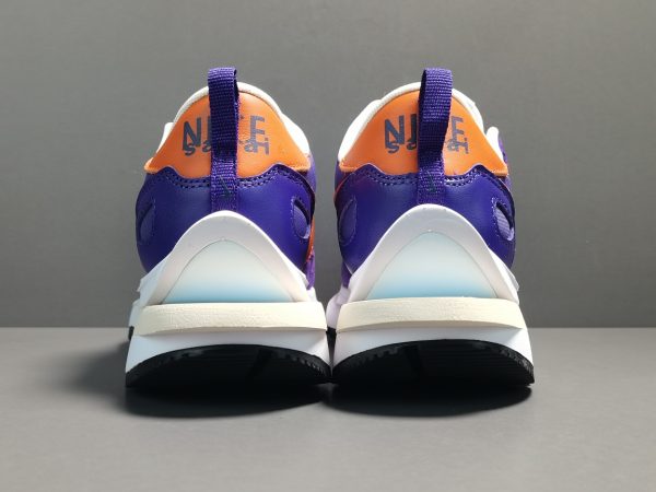 Sacai x NK VaporWaffle ＂Dark leis＂ - Image 7