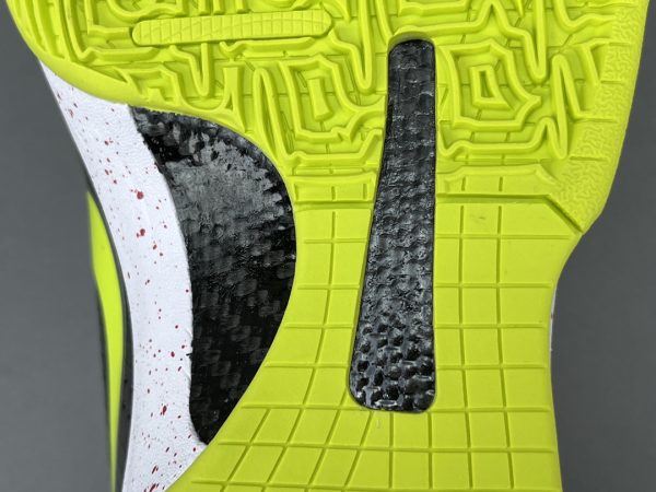 NK ZOOM KOBE 5 Protro “Chaos” - Image 13