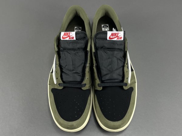 Travis Scott  x Jordan Air Jordan 1 Low OG - Image 4