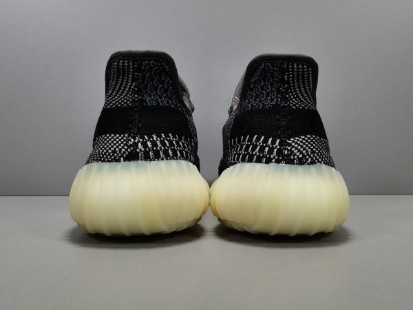 Yeezy Boost 350 V2 ‘Carbon’ - Image 7