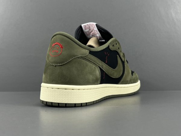 Travis Scott  x Jordan Air Jordan 1 Low OG - Image 5
