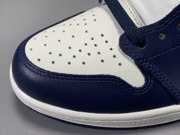 Air Jordan 1 Retro High OG ‘Obsidian’ UNC - Image 10
