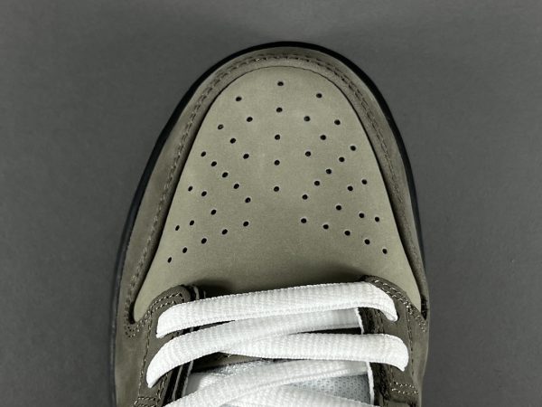 Concepts x NK SB Dunk Low - Image 9