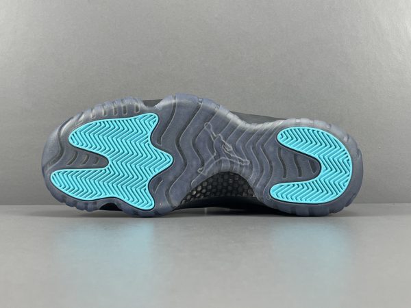 Air Jordan 11 retro gamma blue - Image 8