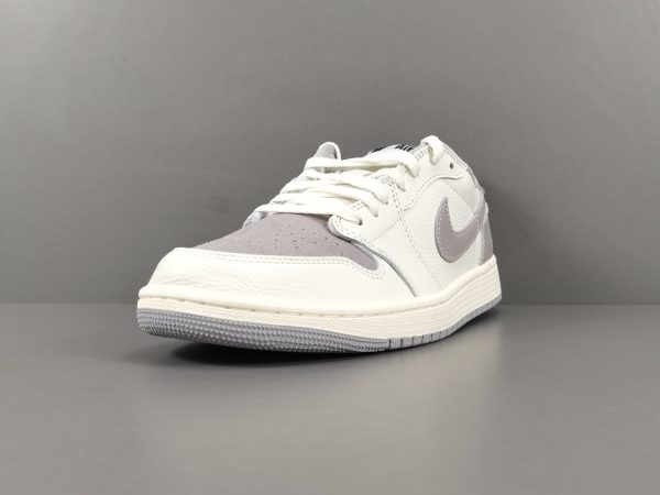 Jordan Air Jordan 1 Low OG “Atmosphere Grey ＂ - Image 3