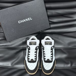 Casual shoes