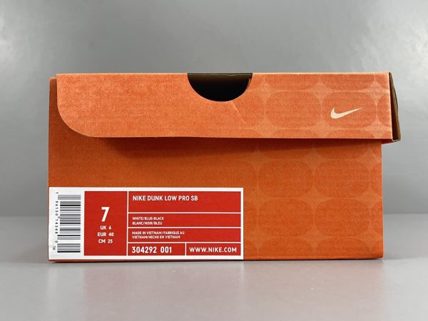 Supreme x Nike DUNK SB Low nyc - Image 17
