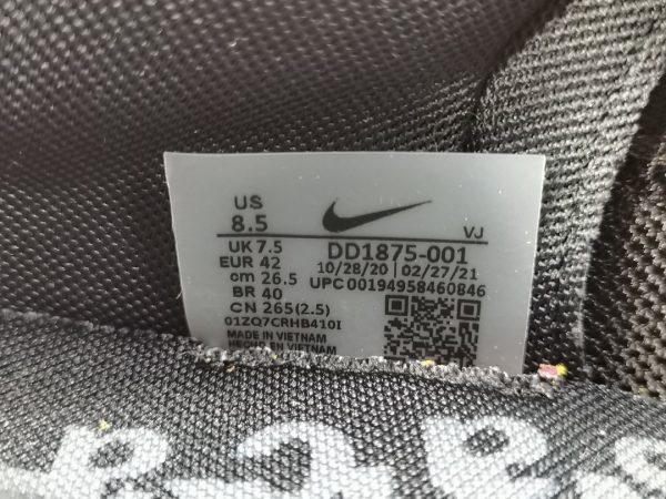Sacai x NiKe VaporWaffle ＂Black and Gum ＂ - Image 13