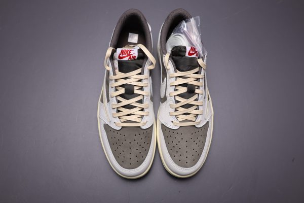 Travis Scott x Air Jordan 1 Low OG ＂Reverse Mocha ＂ - Image 5