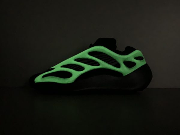Yeezy 700 V3 ‘Alvah’ - Image 11