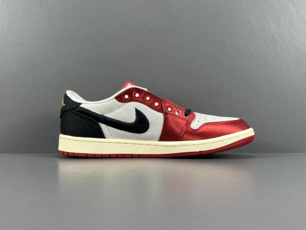 Trophy Room x Air Jordan 1 Low OG＂Away - Image 5